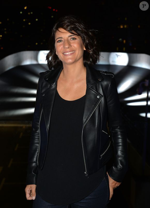 Exclusif - Estelle Denis sur les toits de Paris, le 25 septembre 2019. 

Photo : Christophe Clovis - Veeren Ramsamy / Bestimage