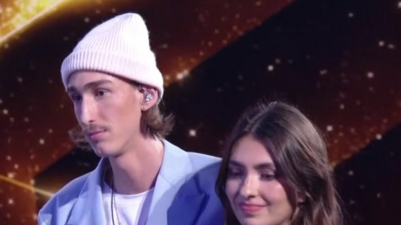 Star Academy 2025 :  Complètement sonné par son élimination, ce candidat a été réconforté par Nikos Aliagas, "tu n'as pas à être désolé !"