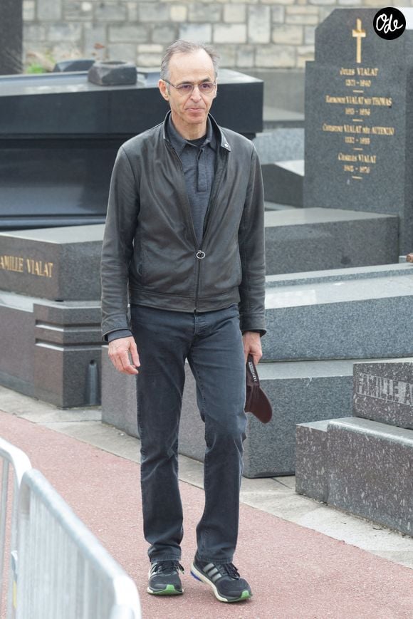 Jean-Jacques Goldman lors des funérailles de Véronique Colucci au cimetière de Montrouge, à Paris, en France, le 12 avril 2018. Photo ABACAPRESS.COM