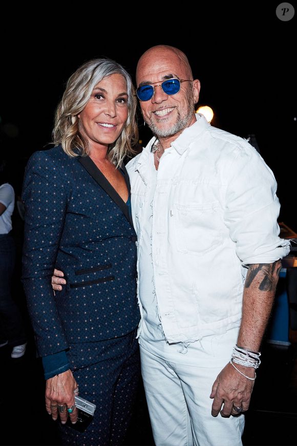 Zazie souligne également que les artistes confirmés disposent aujourd’hui d’une stabilité financière qui leur permet de continuer à créer plus librement.

Exclusif - - Zazie et Pascal Obispo - Backstage - Enregistrement de l'émission "Avec Florent, tout le monde ELA" à La Seine Musicale à Paris, diffusée le 1er septembre à 21h10 sur TF1
© Cyril Moreau-Dominique Jacovides / Bestimage