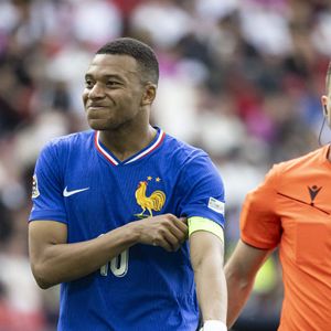 kylian mbappe 
Elyxandro Cegarra / PsnewZ / Bestimage