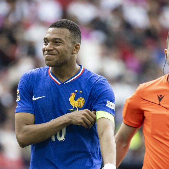 kylian mbappe 
Elyxandro Cegarra / PsnewZ / Bestimage