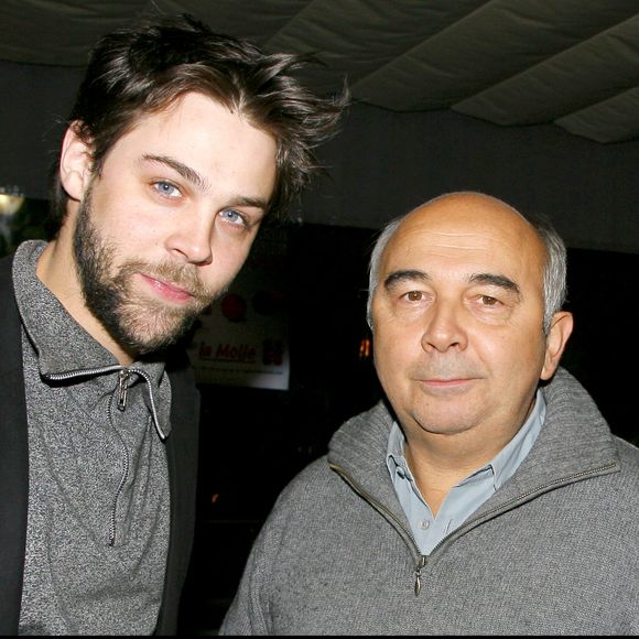 La femme d’Arthur Jugnot, et belle-fille de Gérard Jugnot, partage de nouvelles photos de son mariage

Exclusif - Gérard Jugnot et son fils Arthur Jugnot à Neuilly-sur-Seine. DOMINIQUE JACOVIDES / BESTIMAGE