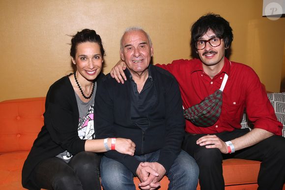 Laurette est morte en 2022. Marie Fugain avait 28 ans, son frère Alexis 9.

Michel Fugain entre ses enfants Marie Fugain et Alexis Fugain - Concert de Michel Fugain, "Michel Fugain fait Bandapart" pour les 80 ans du chanteur à Bobino à Paris le 12 Mai 2022. © Bertrand Rindoff/Bestimage