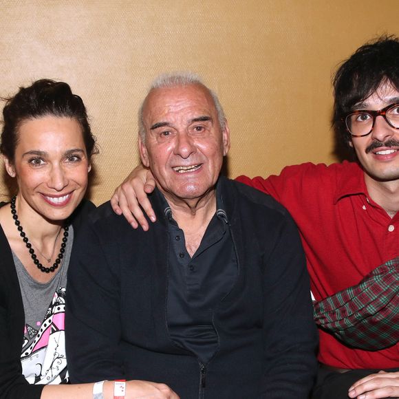 Laurette est morte en 2022. Marie Fugain avait 28 ans, son frère Alexis 9.

Michel Fugain entre ses enfants Marie Fugain et Alexis Fugain - Concert de Michel Fugain, "Michel Fugain fait Bandapart" pour les 80 ans du chanteur à Bobino à Paris le 12 Mai 2022. © Bertrand Rindoff/Bestimage