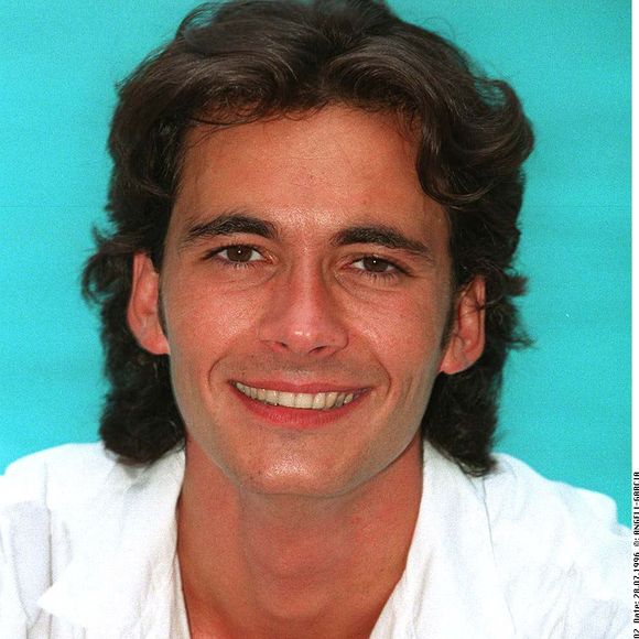 À l’époque, Olivier Minne ne voit plus vraiment d’avenir pour lui à Paris. Il décide alors de partir à Los Angeles

Archives : Olivier Minne à Saint Tropez Portrait 1996. © AGENCE / BESTIMAGE