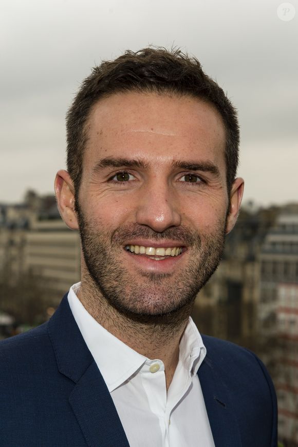 "Son domicile se trouverait à Pantin et la nounou devra être disponible les "soirs en semaine ou week-ends (horaires variables)". 

Marc Hay - Forum international de la météo et du climat à Paris. Le 23 mars 2018
© Pierre Perusseau / Bestimage