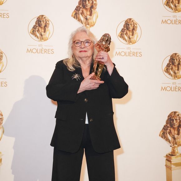 Josiane Balasko (Molière de la Comédienne dans un spectacle de théâtre privé pour "Ça, c'est l'amour") - Photocall des lauréats de la 37ème Nuit des Molières aux Folies Bergère à Paris le 4 mai 2026.

© Jack Tribeca / Bestimage