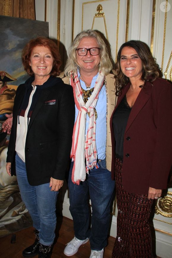 Exclusif - Véronique Genest, Pierre-Jean Chalençon, Valérie Perez-Ennouchi - Soirée de dédicace de l'auteure Valérie Perez-Ennouchi pour son livre "Destins de femmes" au palais Vivienne à Paris le 11 octobre 2021. © Baldini / Bestimage