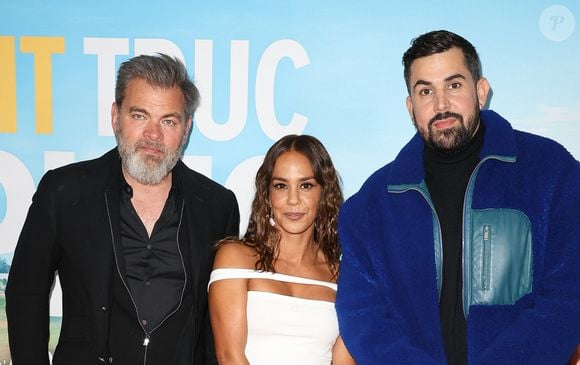 Clovis Cornillac, Alice Belaïdi et Victor-Artus Solaro, dit Artus - Avant-Première du film "Un p'tit truc en plus" au cinema UGC Normandie à Paris le 25 avril 2024. © Coadic Guirec/Bestimage