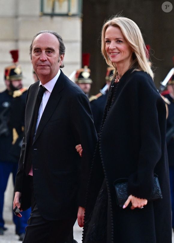 Xavier Niel et sa compagne Delphine Arnault, Pdg de Dior - Arrivées au dîner d'état au palais de l'Elysée à Paris donné en l'honneur du roi et de la reine de Danemark le 31 mars 2025.

© Christian Liewig / Bestimage