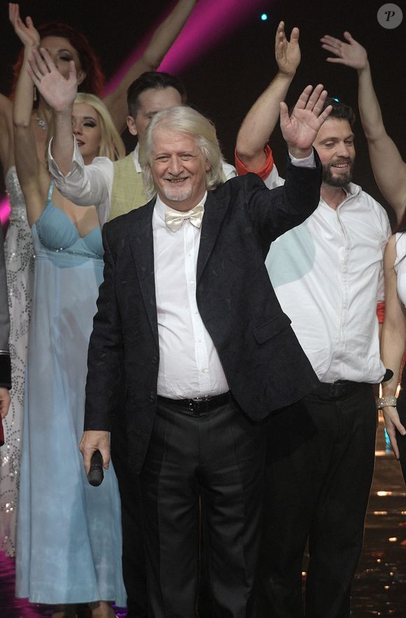 Patrick Sébastien - Spectacle "Le plus grand cabaret du monde" présenté par Patrick Sébastien au Dôme de Paris le 5 novembre 2021. © Bahi/Bestimage