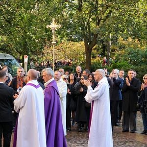 - Sortie des Obsèques de Michel Blanc en l'église Saint-Eustache à Paris, le 10 octobre 2024. 
© Moreau / Jacovides / Bestimage