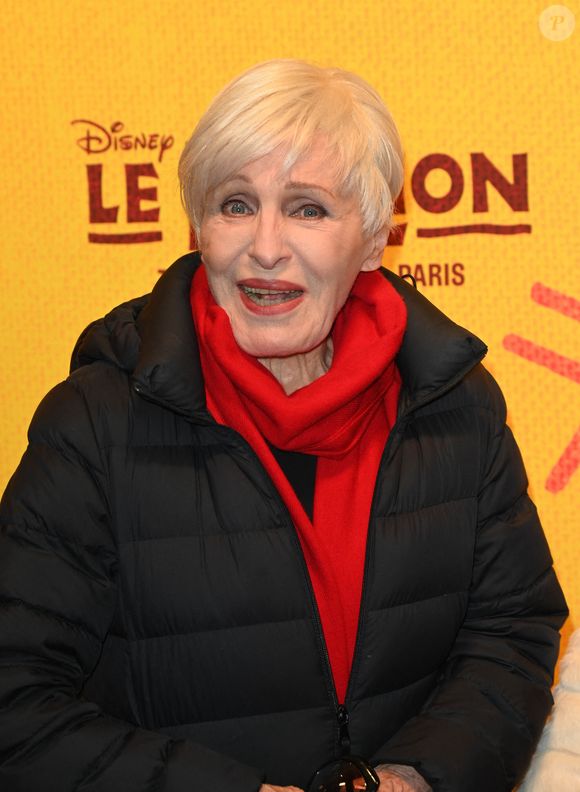 Nicole Croisille - People lors de la générale de la comédie musicale "Le Roi Lion" au théâtre Mogador à Paris le 11 novembre 2021. © Coadic Guirec/Bestimage