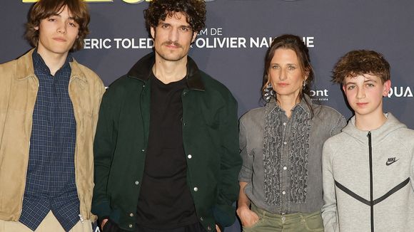 Dans Juste une illusion, l’enfant de Camille Cottin et Louis Garrel est en réalité le fils d’une célèbre personnalité