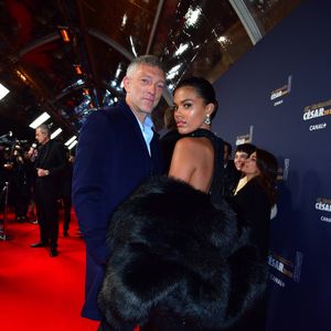 Exclusif - Vincent Cassel et sa compagne Tina Kunakey lors de l'arrivée à la 45ème cérémonie des Cesar à la salle Pleyel à Paris, le 28 février 2020. © Agence / Bestimage