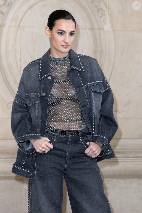 Elle vend des objets intriguants comme des contenants aux allures particulières

Nine d'Urso au photocall du défilé Christian Dior "Collection Haute Couture Printemps/Eté 2025" au Musée Rodin, lors de la Fashion Week de Paris (PFW), le 27 janvier 2025.
© Olivier Borde/Bestimage