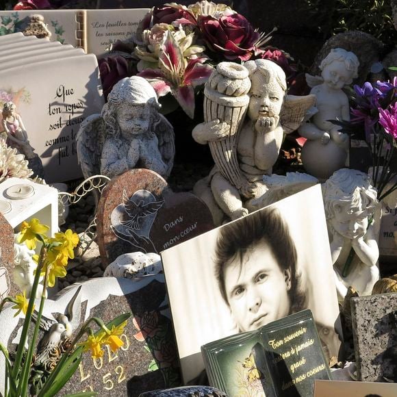 La tombe du chanteur Daniel Balavoine au cimetiere de Ranquine a Biarritz (64) le 26/01/2016  - Photo by Tara-Photo/ANDBZ/ABACAPRESS.COM