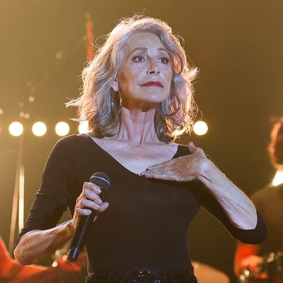 L'année dernière, la chanteuse appelait ses fans à contribution pour finaliser son nouvel album. Une cagnotte en ligne lui rapportait de quoi finaliser l'opus. 

Lio se produit lors de la soirée Psychodon 2023 à l' Olympia le 12 juin 2023 à Paris, France. Photo par Nasser Berzane/ABACAPRESS.COM