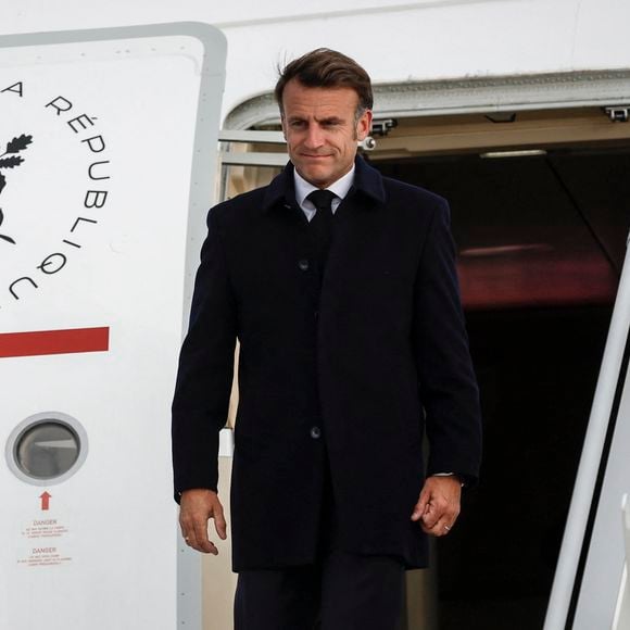 15 juin 2025, Calgary, Alb., CANADA : Le président français Emmanuel Macron arrive à Calgary, en Alberta, le dimanche 15 juin 2025, pour participer à la réunion des dirigeants du G7 qui se tient dans la communauté voisine de Kananaskis. (Crédit image : © Jeff Mcintosh/The Canadian Press via ZUMA Press)