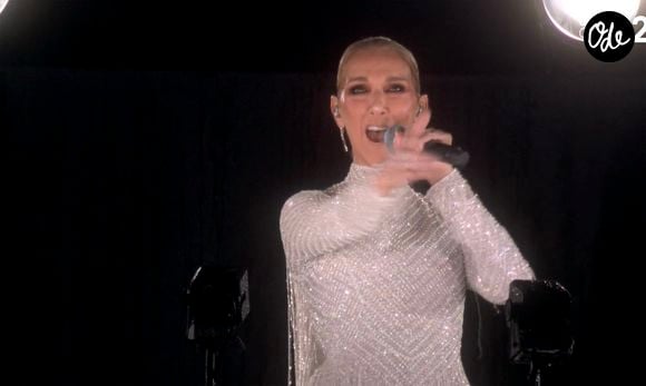 Céline Dion chante depuis le premier étage de la Tour Eiffel, "L’hymne à l’amour", d’Édith Piaf lors de la Cérémonie d'ouverture des Jeux Olympiques (JO) de Paris 2024.

© Capture France TV via Bestimage