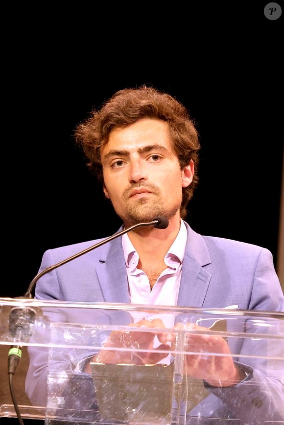 Nathan Devers - Soirée de mobilisation "L'Europe contre l'antisémitisme" au théâtre Antoine à Paris le 3 juin 2024. © Cédric Perrin/Bestimage