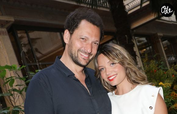Éric Antoine et sa compagne Gennifer Demey lors de l'inauguration Le Patio by Norbert Tarayre au Prince de Galles à Paris, France, le 4 juillet 2025. © Coadic Guirec/Bestimage