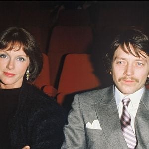 Bernard Giraudeau a comparé ce refus à une forme de "suicide"

Bernard Giraudeau et Anny Duperey au théâtre pour la reprise de la pièce Désiré de Sacha Guitry ©BERTRAND RINDOFF PETROFF / BESTIMAGE