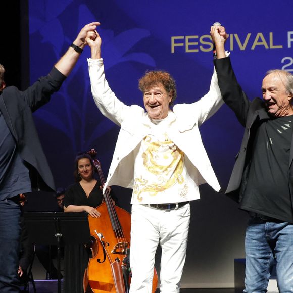 Claude Dubois, Robert Charlebois et Garou - Cérémonie de remise des prix lors de la 18ème édition du Festival du Film Francophone d'Angoulême (FFA) le 30 août 2025 à Angoulême.
© Guirec Coadic / Bestimage