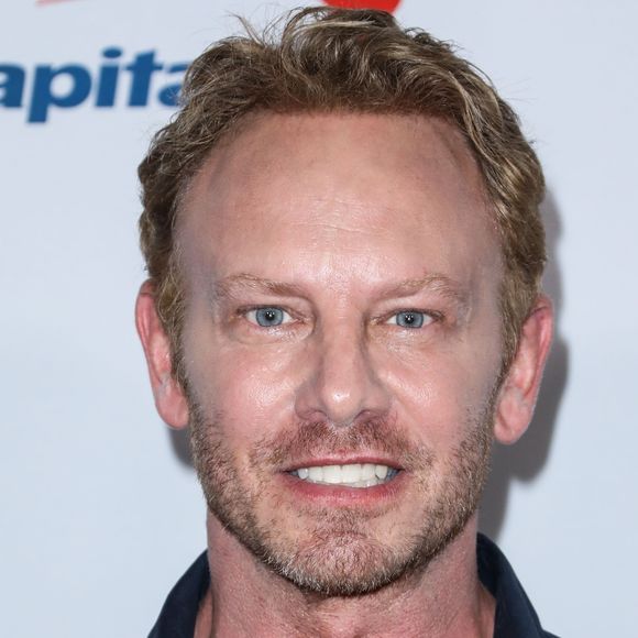 Ian Ziering - Photocall du" iHeartRadio Music Festival at T-Mobile" à Las Vegas. Photo par Backgrid USA / Bestimage