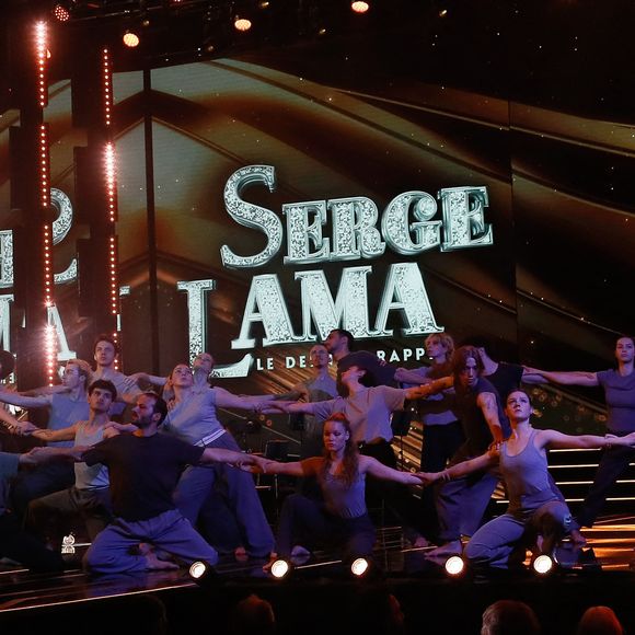 Exclusif - Danseurs du théâtre du corps Pietragalla - Derouault lors de l'enregistrement de l'émission "Serge Lama, le dernier rappel" présentée par F. Bollaert, diffusée le vendredi 21 novembre 2025 sur France 3 à 21h10, au théâtre Marigny à Paris, France, le 29 avril 2025. © Clovis-Moreau/Bestimage