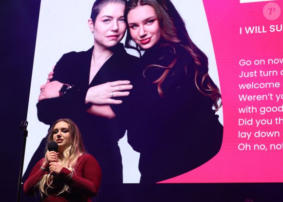 Sa fille unique Milla lui a rendu hommage sur Instagram le jour de son anniversaire

Exclusif -  Milla Savarese ( la fille de Emilie Dequenne) perform en live en hommage a sa Mere disparue - 4ème édition du gala "Tous les talents chantent contre le cancer"à l'Olympia à Paris le 20 Juin 2025. © Denis Guignebourg/Bestimage