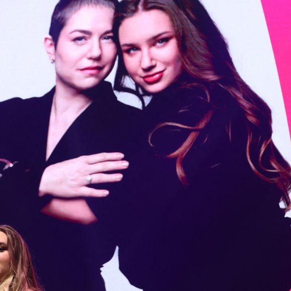 Sa fille unique Milla lui a rendu hommage sur Instagram le jour de son anniversaire

Exclusif -  Milla Savarese ( la fille de Emilie Dequenne) perform en live en hommage a sa Mere disparue - 4ème édition du gala "Tous les talents chantent contre le cancer"à l'Olympia à Paris le 20 Juin 2025. © Denis Guignebourg/Bestimage
