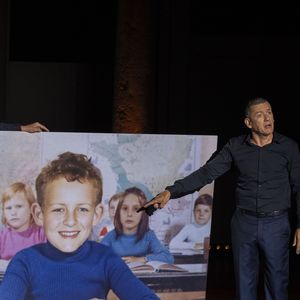 Exclusif - Dany Boon sur scène au spectacle de Dany Boon "Clown n'est pas un métier" lors du 41ème Festival de Ramatuelle le 12 août 2025.
© Cyril Bruneau / Bestimage