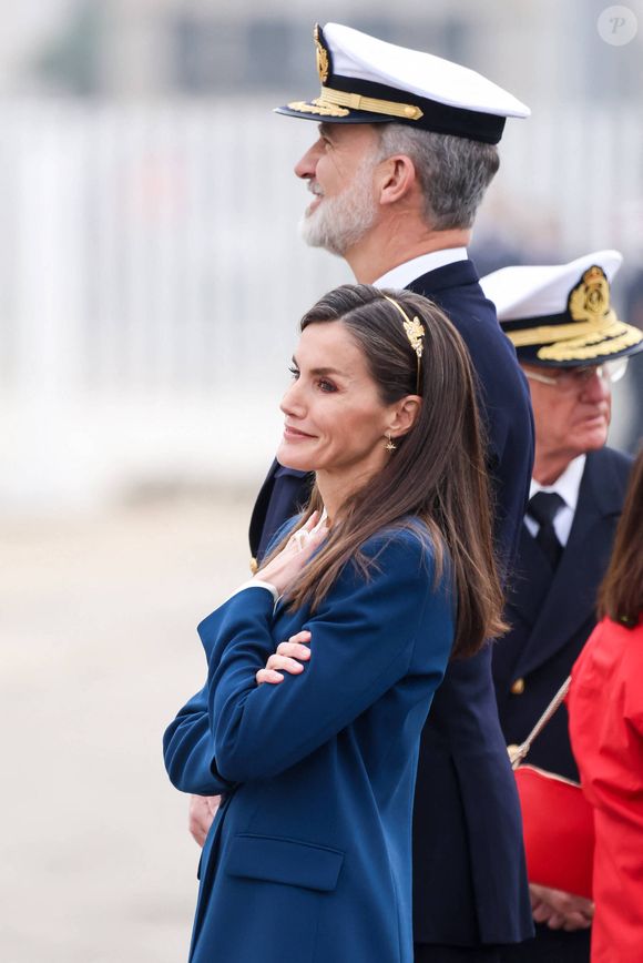 Le roi Felipe VI et la reine Letizia d'Espagne président les adieux du « Juan Sebastián de Elcano » avec l'Infante Leonor comme aspirante à Cadix - King Felipe, Farewell ceremony on the occasion of the departure of the training ship ‘Juan Sebastián de Elcano’ in the port of Cadiz, Spain, 11 January 2025. ( DANA-No: 02576853 )