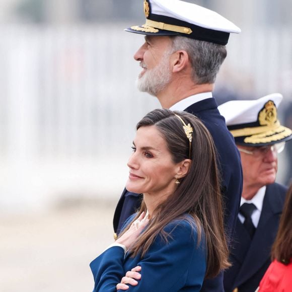 Le roi Felipe VI et la reine Letizia d'Espagne président les adieux du « Juan Sebastián de Elcano » avec l'Infante Leonor comme aspirante à Cadix - King Felipe, Farewell ceremony on the occasion of the departure of the training ship ‘Juan Sebastián de Elcano’ in the port of Cadiz, Spain, 11 January 2025. ( DANA-No: 02576853 )