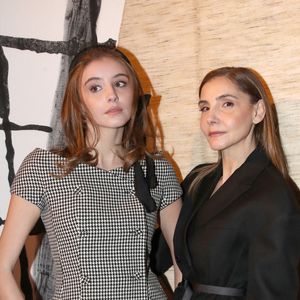 Fille de Clotilde Courau, Vittoria de Savoie s'épanouit aujourd'hui en tant que comédienne.

Clotilde Courau, Princesse de Savoie et sa fille Vittoria de Savoie - Défilé de Mode Christian Dior, Collection Haute Couture Printemps/Été - Front Row, dans le cadre de la Fashion Week de Paris, France. © Bertrand Rindoff / Olivier Borde / Bestimage