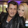 Bébert, Bebert des Forbans (Albert Kassabi) avec sa femme Astrid - L'association Citéstars fête son 24ème anniversaire lors du dîner gala de la 3ème cérémonie des étoiles d'or 2022 dans les salons de l'hôtel Intercontinental à Paris le 16 octobre 2022. © Cédric Perrin/Bestimage
