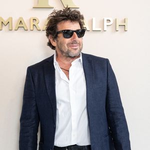 Patrick Bruel au défilé Tamara Ralph Haute Couture Automne / Hiver 2025-2026 dans le cadre de la Fashion Week de Paris, Palais de Tokyo, France, le 7 juillet 2025. © Jeremy Melloul/Bestimage