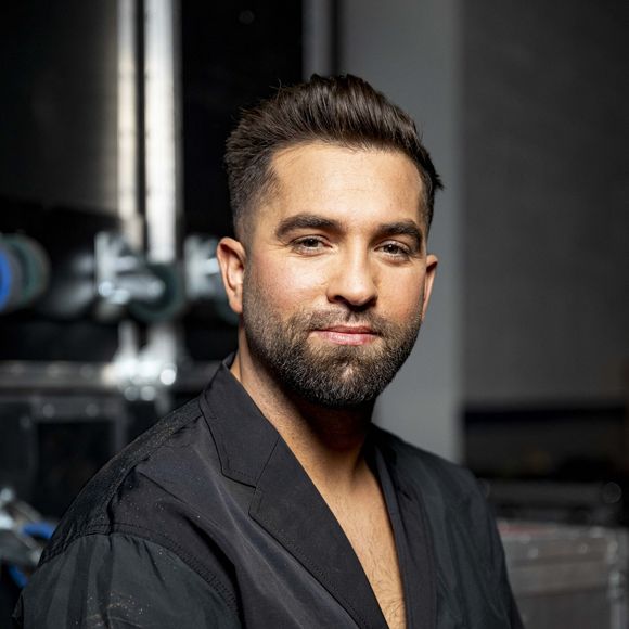 Kendji Girac - Backstage - Enregistrement de l'émission "La fête de la chanson française" à Paris, présentée par Laury Thilleman et André Manoukian, et diffusée le 20 décembre sur France 3 © Pierre Perusseau / Bestimage