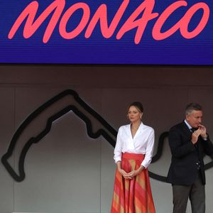 La princesse Charlene de Monaco et Alejandro Agag, fondateur et président de Formula E - Monaco E-Prix 2025, Round 7, le 4 mai 2025. Le pilote Sébastien Buemi a remporté la course devant Oliver Rowland suivi par Nick Cassidy C'est la 8eme édition du Monaco E-prix. A l’occasion de la 11eme saison du Championnat du Monde ABB FIA Formula E, les monoplaces de 3eme génération ont parcouru les rues de la Principauté. © Claudia Albuquerquet/Bestimage