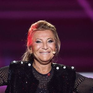 Cette préparation digne d'une athlète de haut niveau s'accompagne également d'un rythme de vie très matinal.

Exclusif - Sheila - Enregistrement de l'émission "Les 50 ans du Disco, les stars chantent pour le Sidaction" au Dôme de Paris, France, le 15 mars 2023, diffusée le 25 mars sur France 2. © Guirec-Moreau/Bestimage
