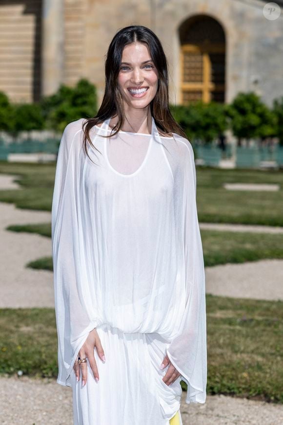 Charlotte Cardin rappelle qu'elle voit ces commentaires et ils sont très désagréables à lire.

Charlotte Cardin- VIP @ Défilé de mode Jacquemus dans les jardins de l’Orangerie à Versailles le 29 juin 2025. au photocall du défilé Jacquemus de la mode homme Printemps/Été 2026 dans le cadre de la Fashion Week de Paris dans les jardins de l’Orangerie à Versailles, France, le 29, 2025. © Olivier Borde/Bestimage
