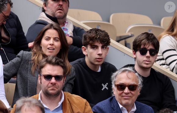 Clémence Cherier, Léon Bruel, Oscar Bruel dans les tribunes des Internationaux de France de tennis de Roland Garros 2024 à Paris, France, le 2 juin 2024. © Jacovides-Moreau/Bestimage
