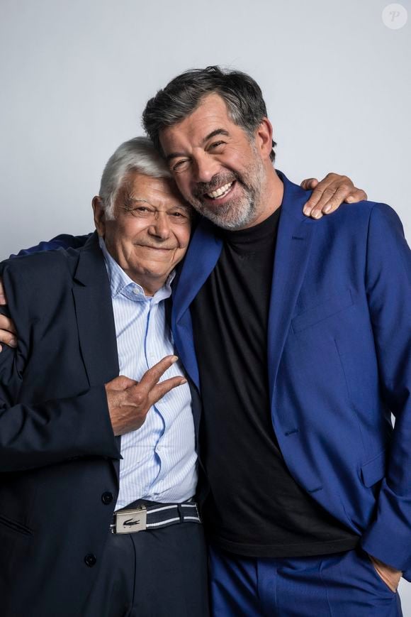 Exclusif - Stéphane Plaza et son père Raymond - Backstage - Enregistrement de l'émission "La Chanson secrète 10"  diffusée sur TF1 le 22 janvier 2022
© Jacovides-Moreau / Bestimage