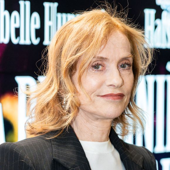 Isabelle Huppert assiste à la première de "La Prisonnière de Bordeaux" à l'UGC Les Halles le 22 août 2024 à Paris, France. Photo by Alexis Jumeau/ABACAPRESS.COM