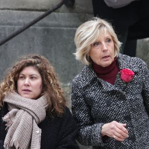 Evelyne Dhéliat arrive à la cérémonie d'enterrement de Catherine Laborde à l'église Saint-Roch à Paris, France, le 6 février 2025. L'emblématique présentatrice météo de TF1 est décédée le 28 janvier 2025 à l'âge de 73 ans, des suites d'une démence à corps de Lewy, une maladie neurodégénérative dont Catherine Laborde souffrait depuis 2014. Photo by Nasser Berzane/ABACAPRESS.COM