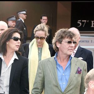 La princesse Caroline de Hanovre et le prince Ernst Auguste de Hanovre à la projection du film "Farheneit 911" de Michael Moore lors du Festival de Cannes en 2004. BORDE-JACOVIDES / BESTIMAGE