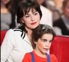 Diego, le plus jeune des 6 enfants de Lio, est mort
Lio et son fils Diego lors de l'enregistrement de l'émission "Vivement dimanche" . © Guillaume Gaffiot/Bestimage