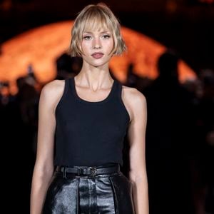 Car les scènes de tension se sont multipliées entre lycéens et forces de l’ordre. Angèle ne l’a pas caché

Angele – Photo Call du Défilé de mode Chanel Collection Printemps-Été 2026 dans le cadre de la Fashion Week de Paris, France, le 6 octobre 2025. © Olivier Borde / Bestimage